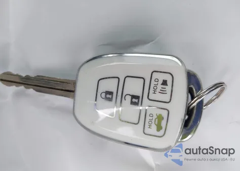 2012 Toyota Camry Se z USA, uszkodzony, nr VIN 4T1BF1FK5CU095475